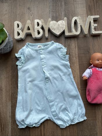 - Barboteuse H&M    - 1 mois - Très bon état