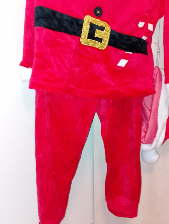 Pyjama Noël 3 pièces neuf 4 - 5 ans - photo numéro 2