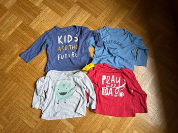 Lot 4 t-shirt fin manches longues 23mois Tex Baby