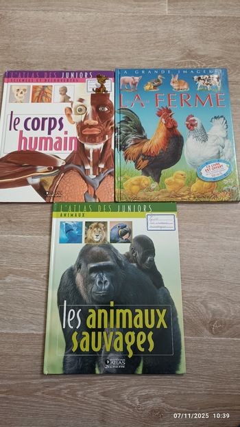 Lot de 3 livres corps humain, la ferme, les animaux sauvages