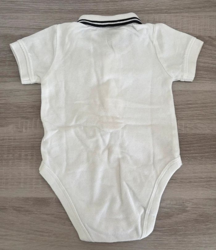 Lot 2 bodies polo primark 3 mois - photo numéro 6