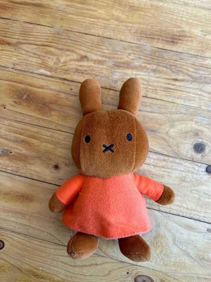 Miffy qui parle - photo numéro 2