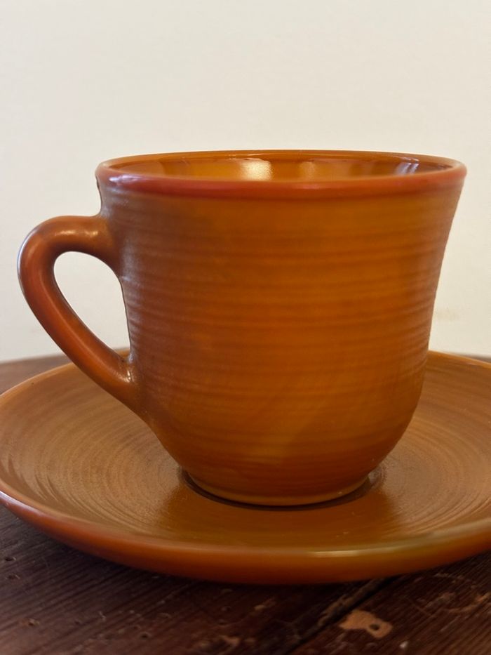 Vintage lot de 4 tasses et soucoupes Arcopal volcan - photo numéro 4