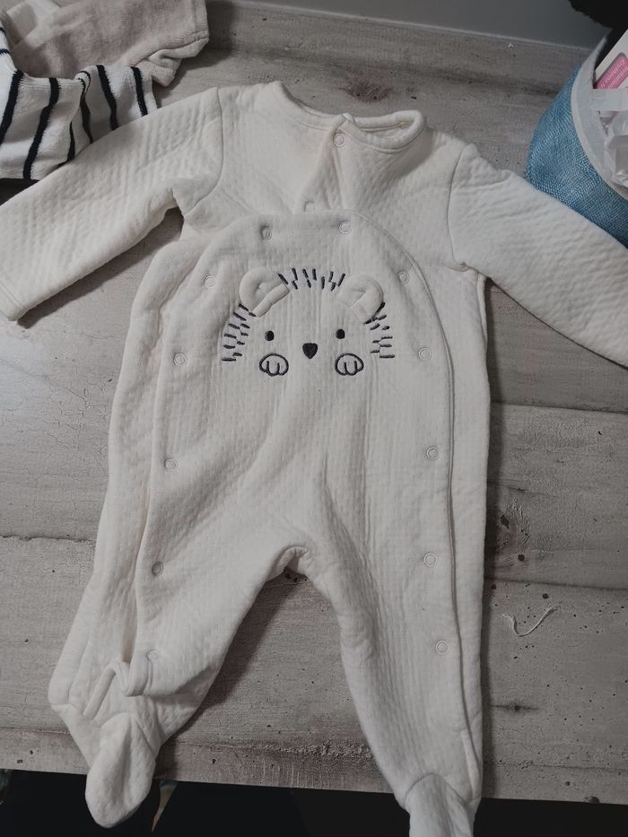 Lot 6 pyjama parfait état - photo numéro 2