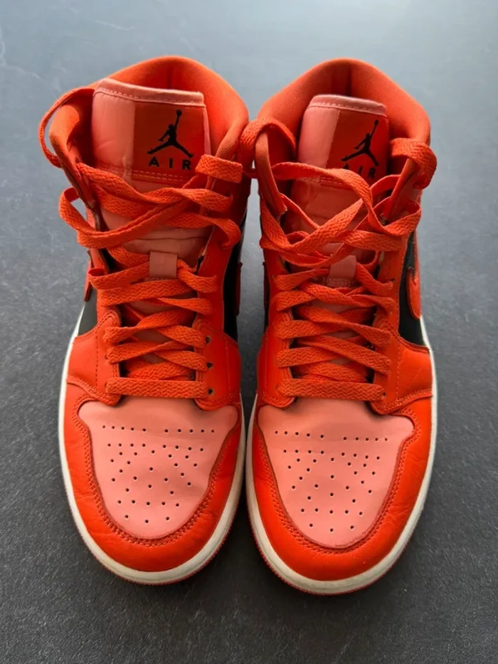 Air Jordan Nike montante