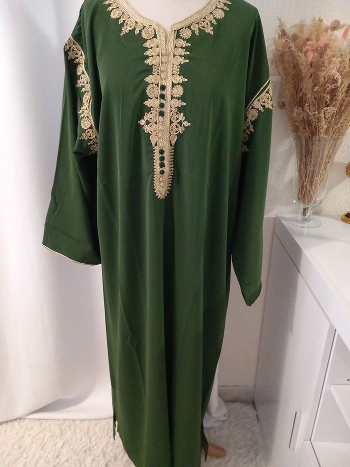 Caftan marocain brodé - photo numéro 2