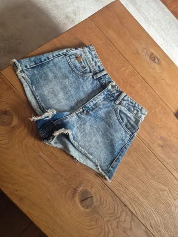Short jean bershka