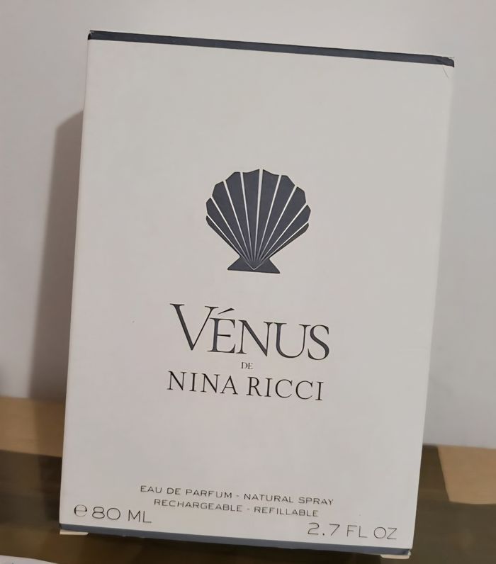 Parfum Venus Nina Ricci - photo numéro 2