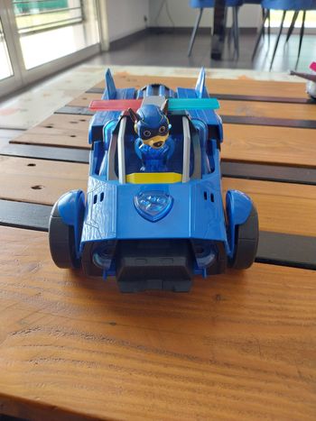 Véhicule transformable chase