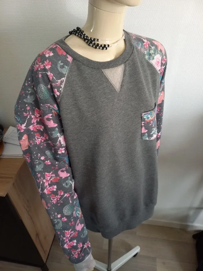 Pull gris L - photo numéro 8