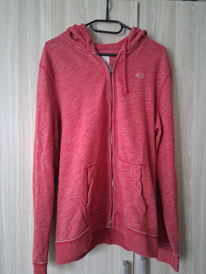 Sweat zippé a capuche