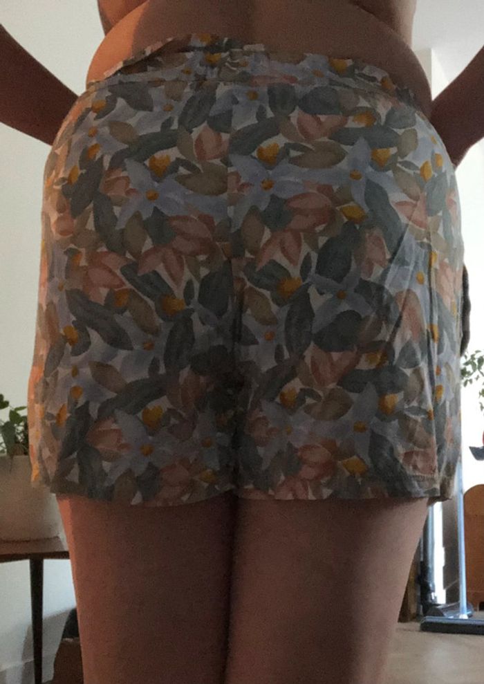 short à fleurs - feuillage – Taille S - photo numéro 7