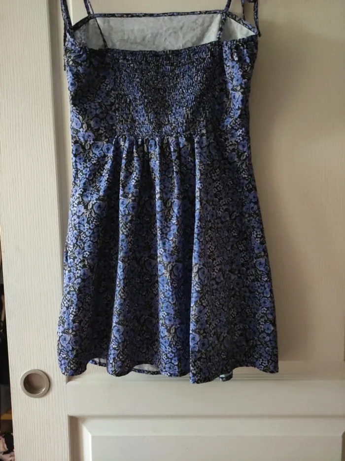 Robe à fleurs - photo numéro 4