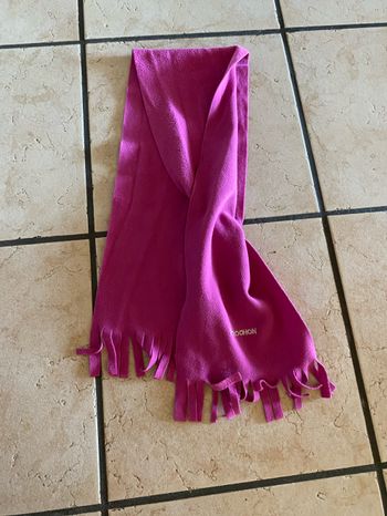 Écharpe enfant rose à frange  polochon