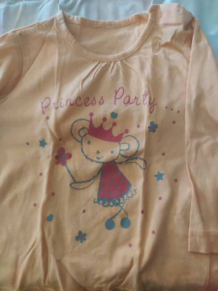 Lot 12 t-shirts 12 mois - photo numéro 4