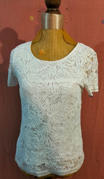 T-shirt dentelle taille S