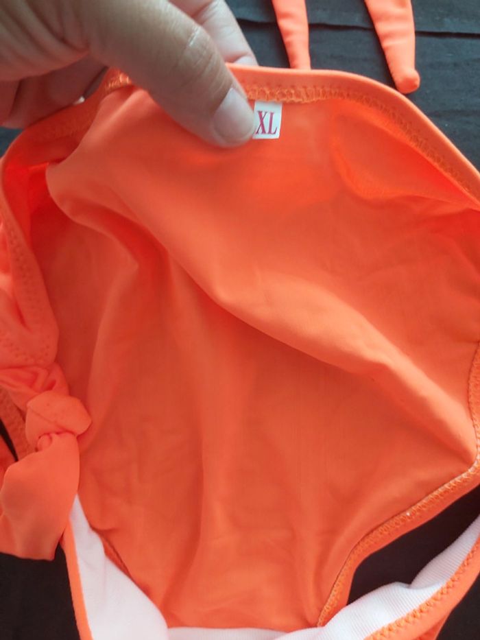 Maillot de bain 2 pièces avec coques et ajustable neuf (78) - photo numéro 3