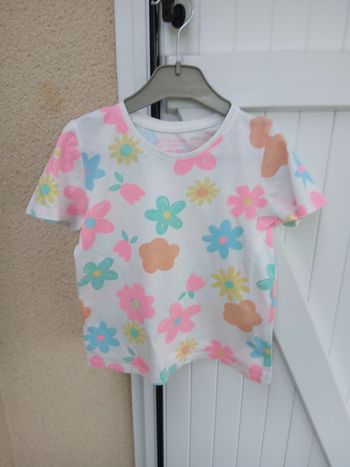 Tee-shirt filles primark taille 7/8 ans