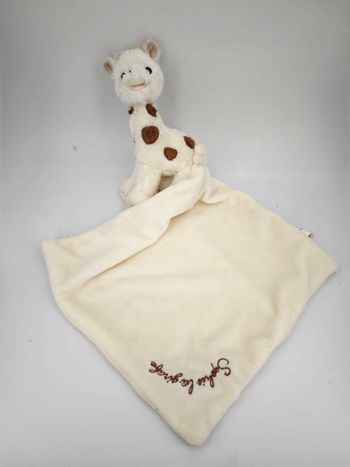 Doudou Mouchoir Sophie La girafe Vulli