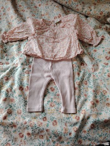 Ensemble blouse + legging fille taille 3 mois 
