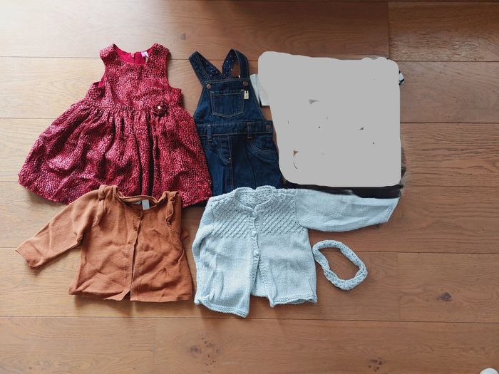 Lot 2 robes + 2 vestes excellent état 12 mois - 74cms