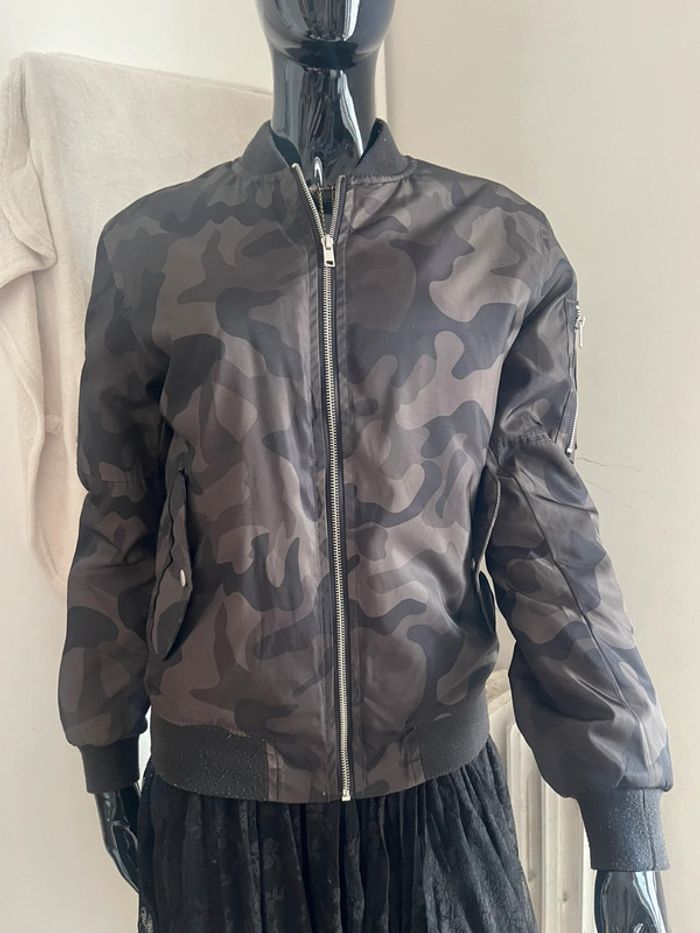Bomber Bershka Taille S - photo numéro 2