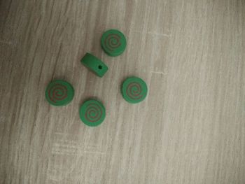 Lot de perles bois vertes et rouges