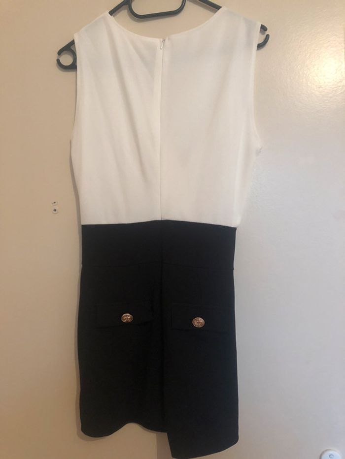 Combishort noire et blanche bouton style empereur - photo numéro 2