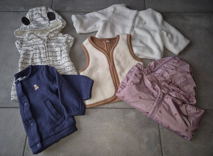 Lot vêtements 6mois fille - photo numéro 8