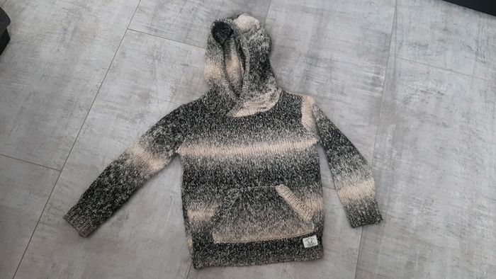 Pull avec capuche