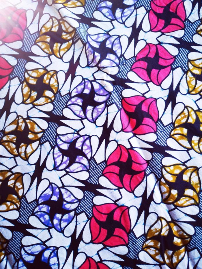 Tissu africain wax à motifs - photo numéro 2