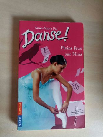 Livre Danse Pleins feux sur Nina 