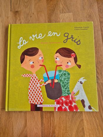 Livre La vie en gris / en rose