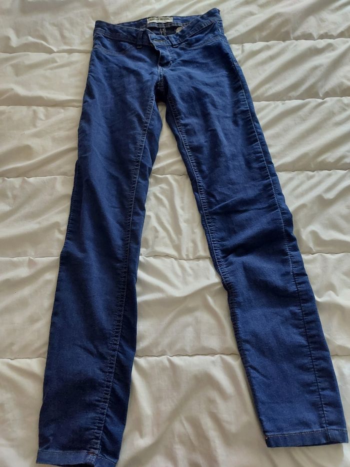 Jeans fille đź‘§ taille 12ans (taille 34)