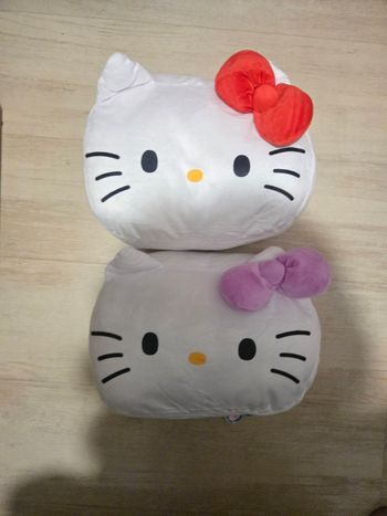 Lot de 2 coussins oreillers 3 en 1 hello kitty