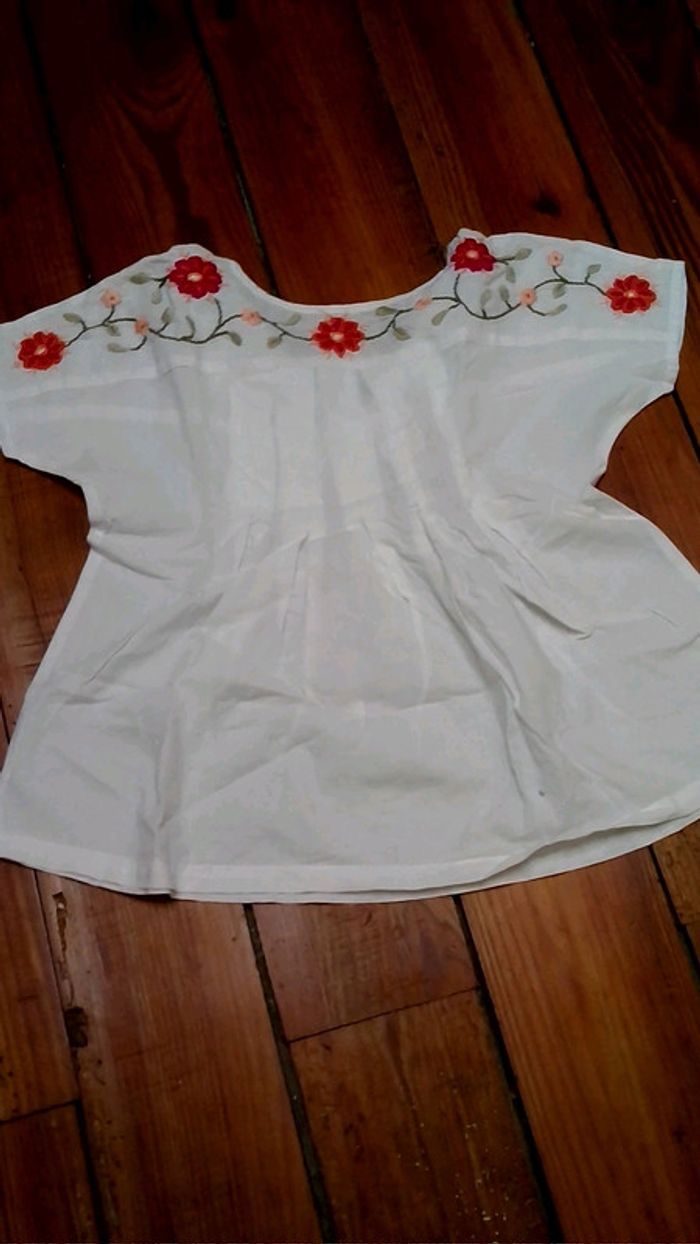 Blouse blache a fleurs