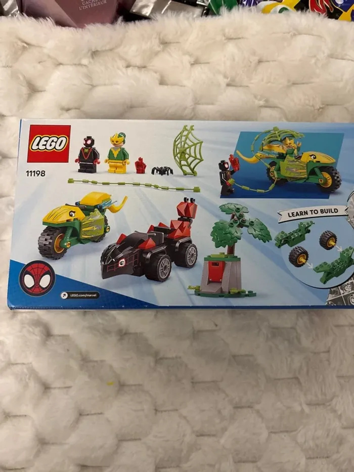 Coffret lego Marvel - photo numéro 2