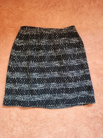 Jupe motifs pieds de poules noir et blanc Naf Naf T.34/XS