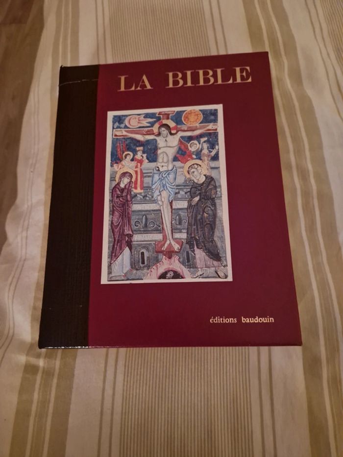 La bible et le missel de la semaine. - photo numéro 2