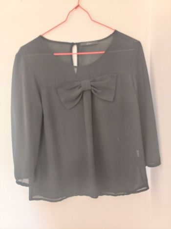 Blouse avec noeud 
