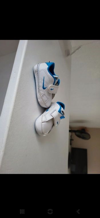 Basket bebe nike taille 17
