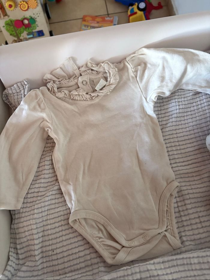 Vêtements bébé fille - photo numéro 9
