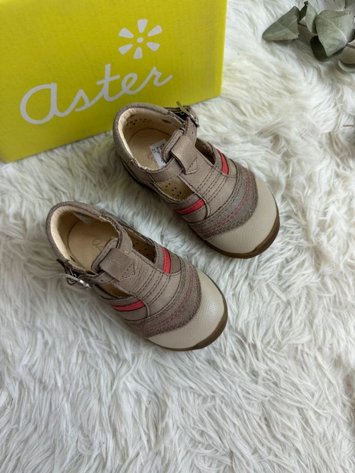 Paire de sandales Aster taille 21 - photo numéro 3