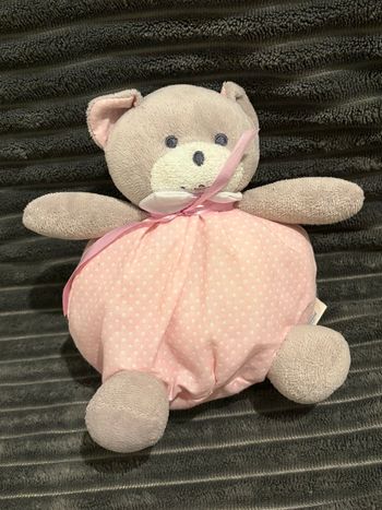 Doudou peluche boule Musti de Mustela