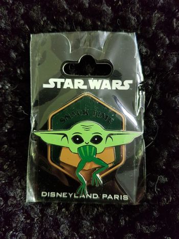 Pin's Disneyland Paris Grogu