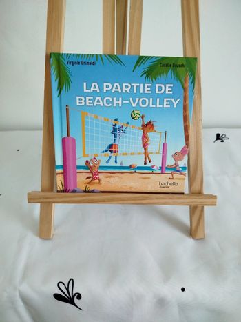 La partie de beach-volley Hachette Jeunesse