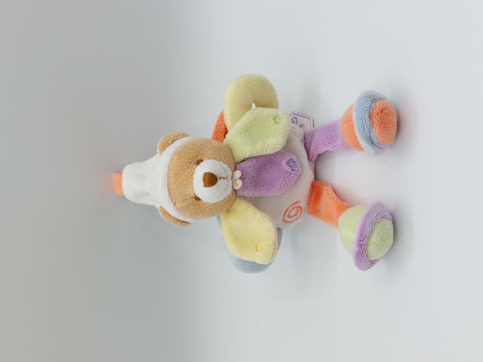 DOUDOU ET COMPAGNIE peluche ours bonnet pétales orange vert jaune GRELOT HS