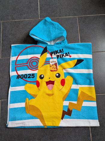 Cape de bain pokémon neuve 