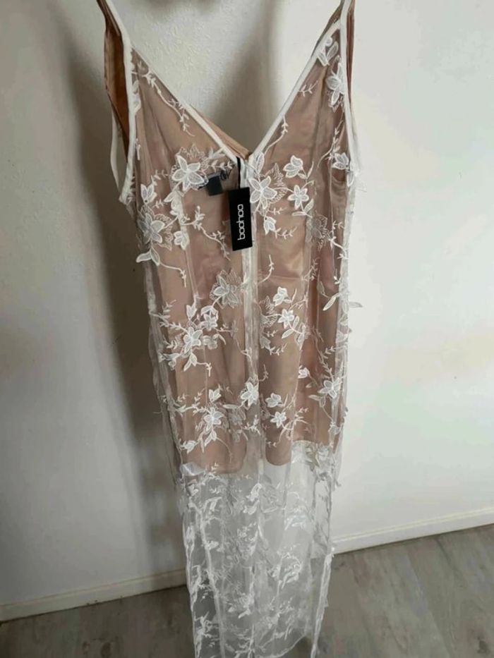 Robe de soirée en dentelle blanche - photo numéro 7