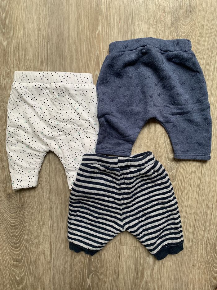 Lot 3 pantalons 3 mois - photo numéro 2